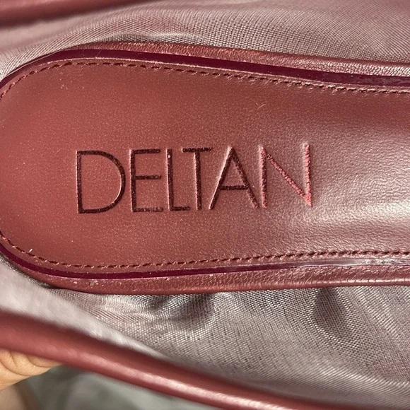 Delman Women's Burgundy Flats - Picture 4 of 5